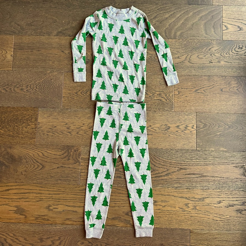 holiday hanna anderson pjs, 4t, pristine condition